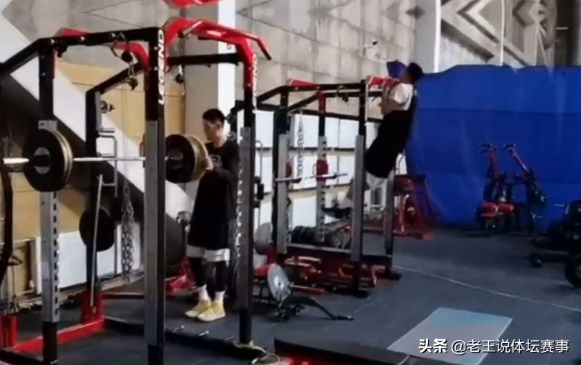 葛昭宝跟张学文,闫鹏飞葛昭宝