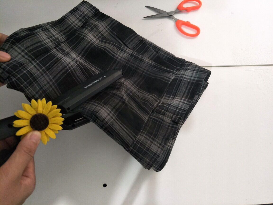 没有熨斗可以用什么烫衣服,不用熨斗怎么把衣服弄直