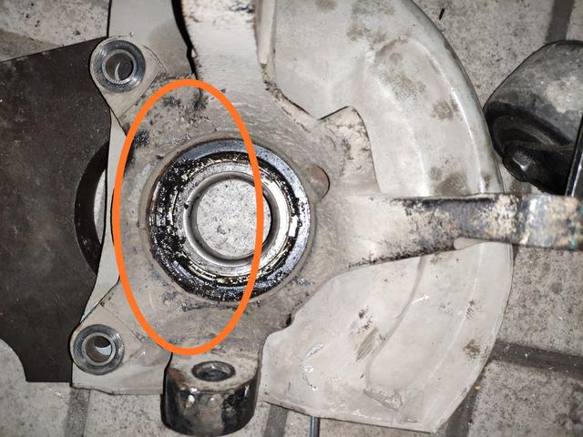 东南v5车前轮异响怎么解决,东南v5菱致底盘异响