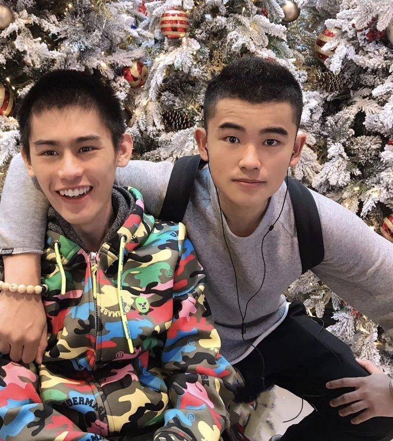 周星驰御用配角黄一飞,周星驰黄一飞片酬