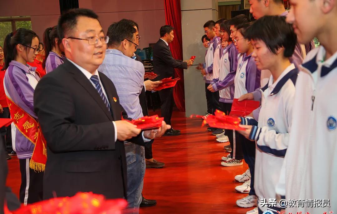 启航开幕,启航学校毕业典礼