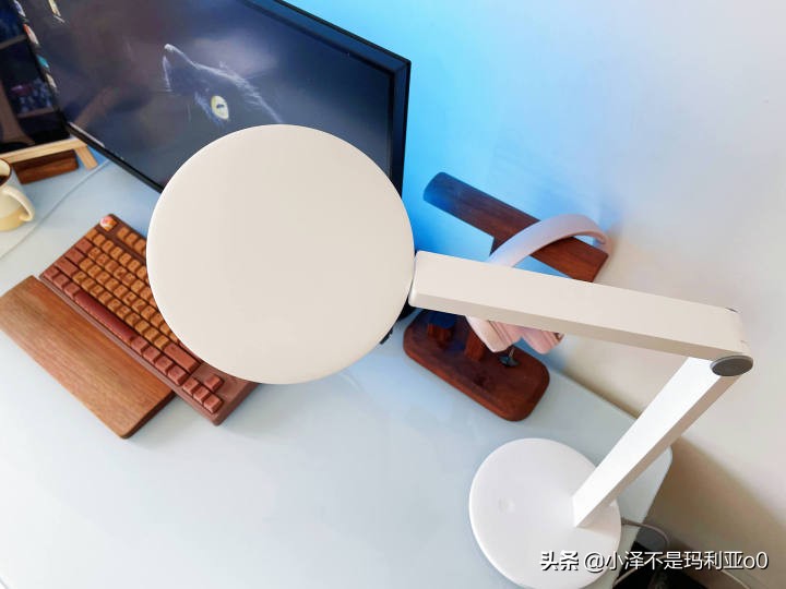 飞利浦智睿国aa级别台灯测评,国a级和国aa级台灯