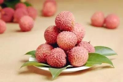 水果简笔画拟人化小学生四年级,画食物甜品和水果零食简笔画