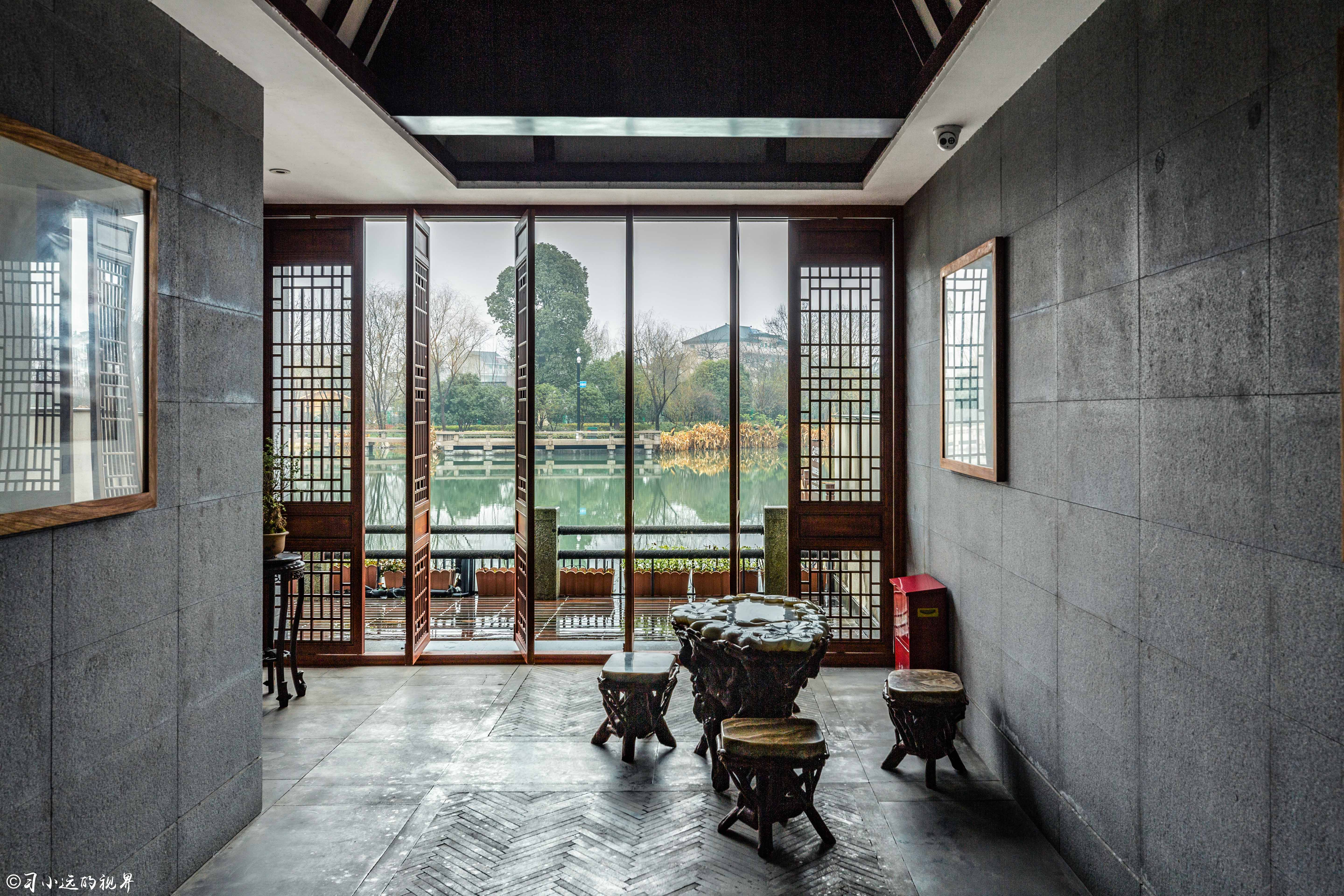 这个藏于梅花深处的幽静山庄，让你抛却繁杂，静享浮光