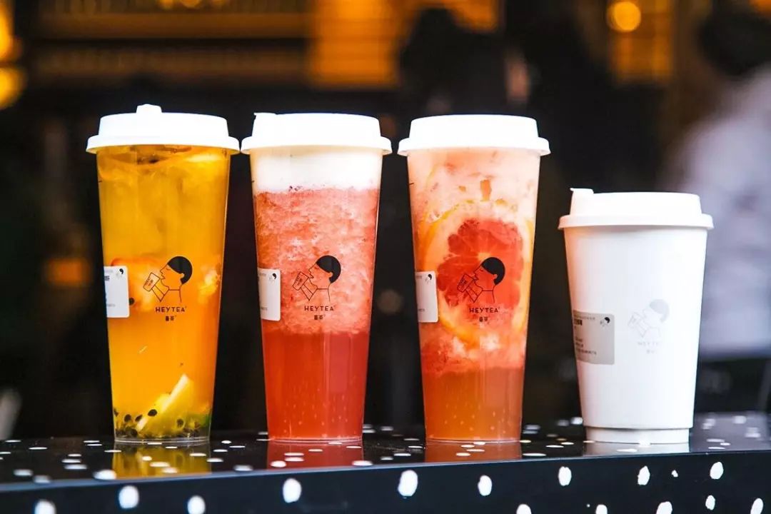 农夫山泉、麦当劳、星巴克“只送不卖”背后的营销逻辑是什么?