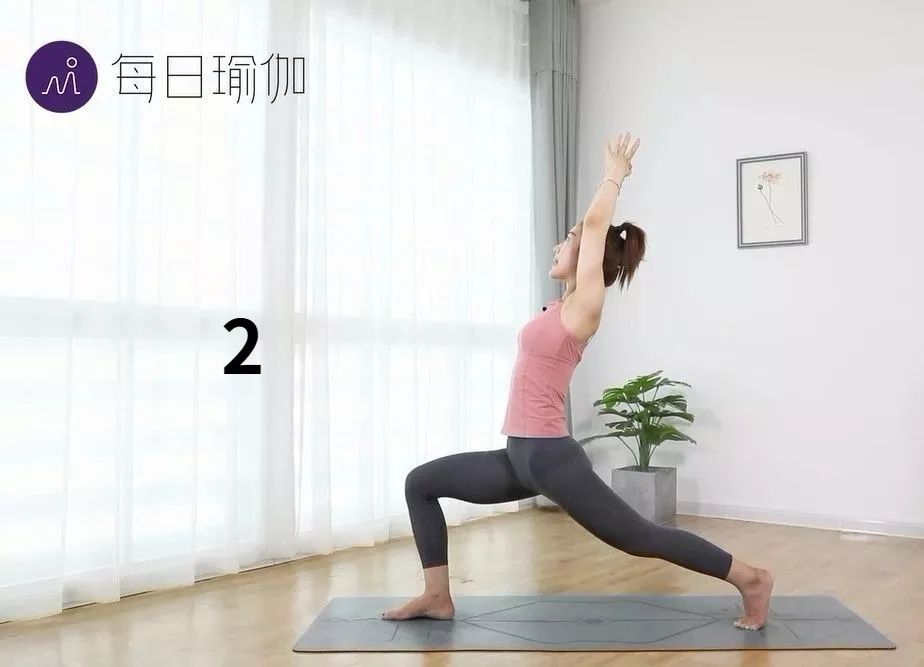 劈叉下不去怎样练,劈叉下不去有什么动作能下去