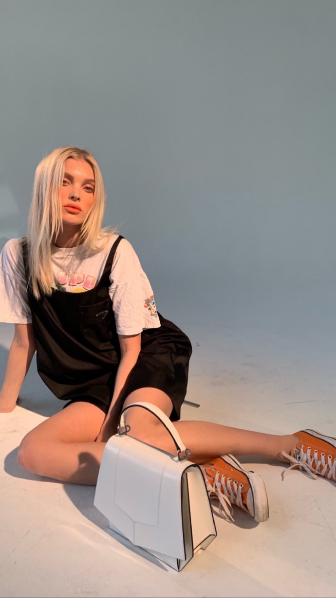 艾尔莎·霍斯卡被维密耽误的篮球明星，颜值高身材好，衣品好到爆