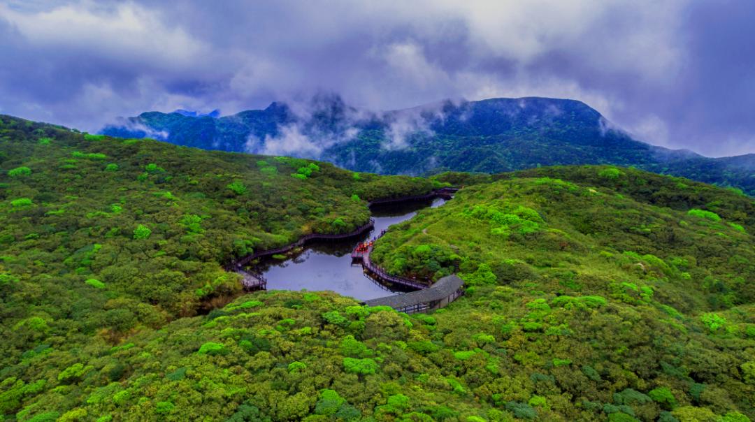 去一个离天空最近的地方,去离天空更近的地方