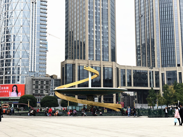 吃货夫妻结婚2周年，去成都逛吃逛吃，3天花了5600元~