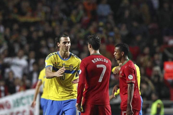 c罗12次战伊布取胜5次伊布仅赢1场,伊布能和c罗比吗