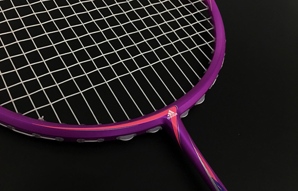 青春靓丽粉色系——阿迪达斯球拍STILISTINW5测评