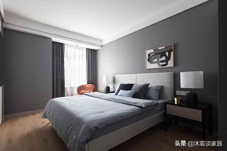 现代简约轻奢硬装还是软装好,现代轻奢全屋木饰面装修