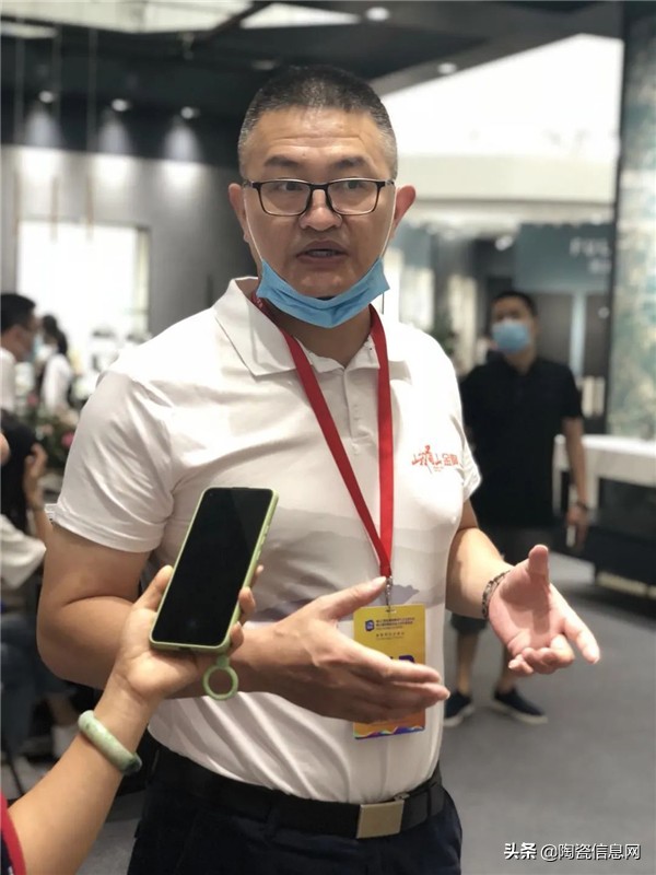 峨眉山金陶岩板老板,峨眉山金陶岩板怎么样