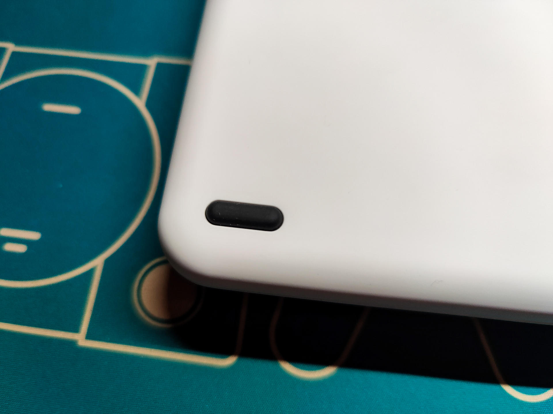 给领导迟到的礼物——IQUNIXM80萌萌波斯简单晒