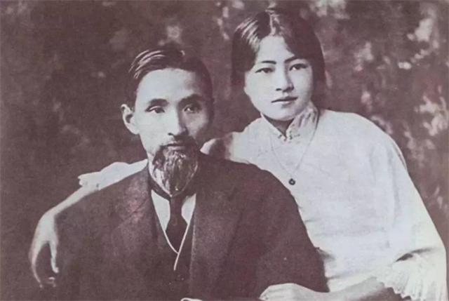 林徽因在香山养病,林徽因躺在病榻上