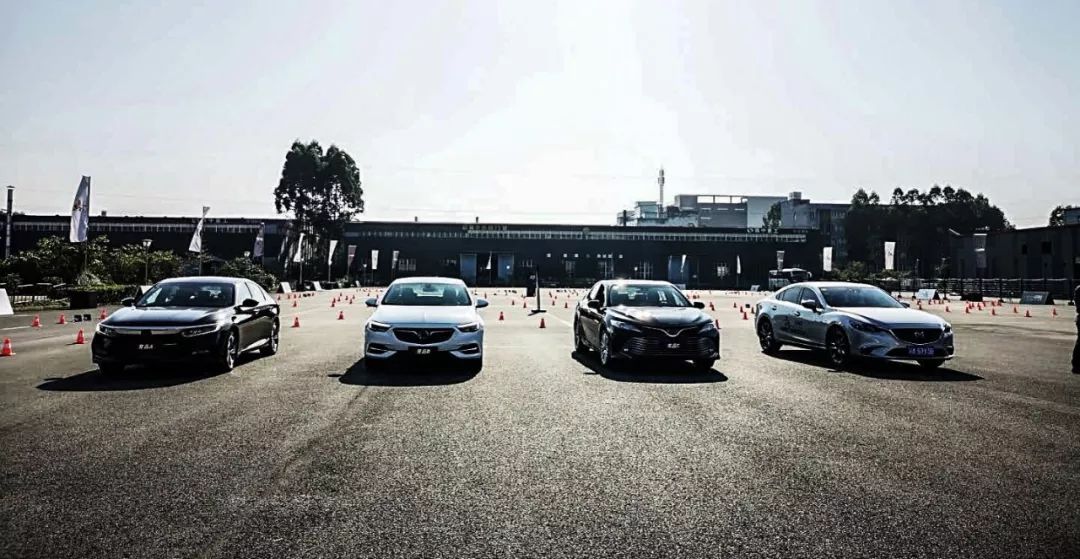 雅阁君威凯美瑞阿特兹怎么选,雅阁天籁凯美瑞迈腾君威对比