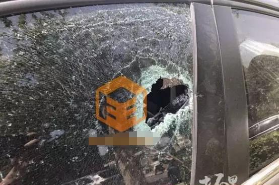 海泉戴口罩,海泉在节目谈羽凡