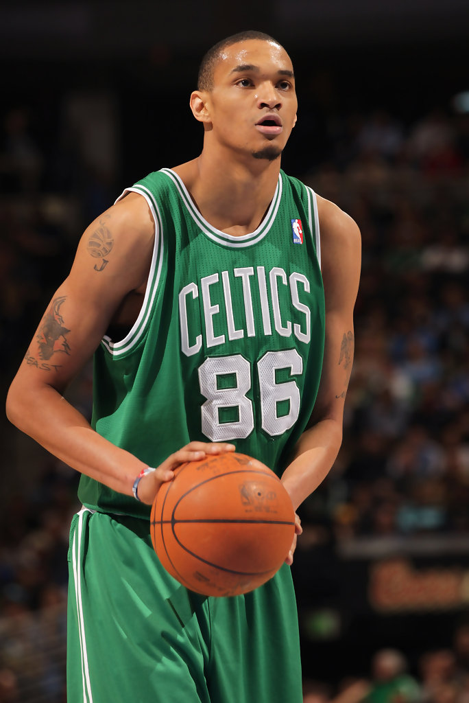 冷门的球星球衣,阿泰湖人球衣号码