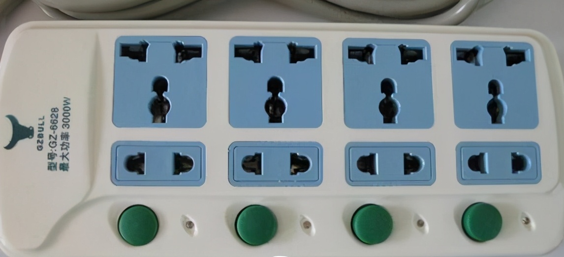 小电器生意,小生意起家亿万富翁