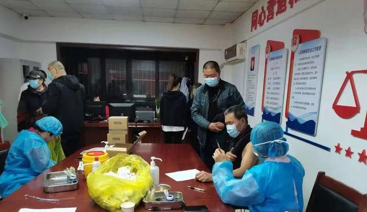 老景:我接种我骄傲我宣传