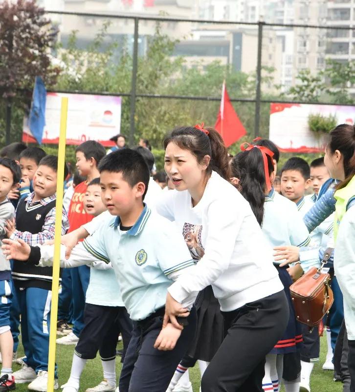 强健体魄展青春风采,锦绣小学活力操