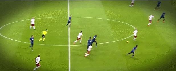 经典足球搞笑图,足球经典gif