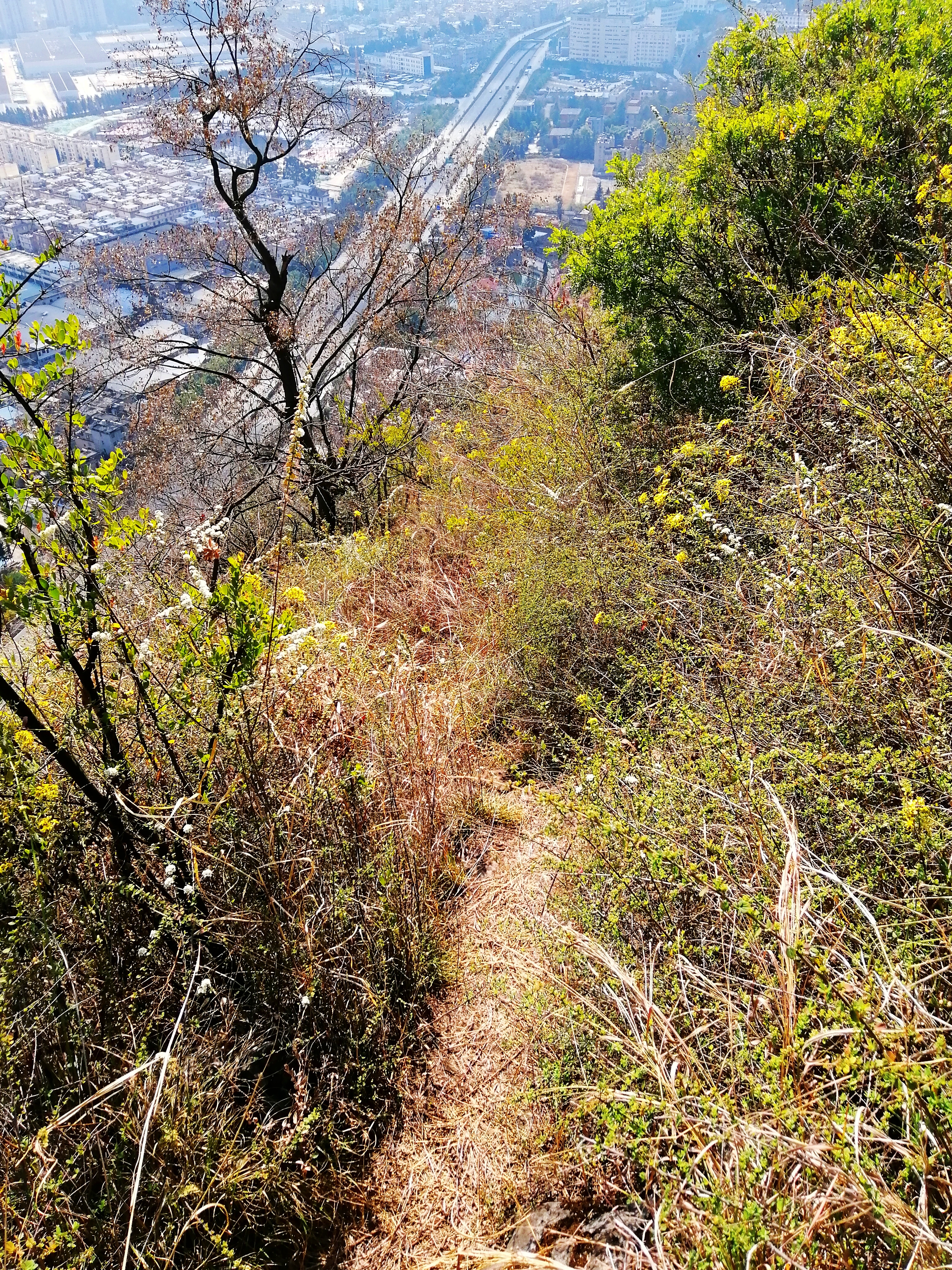惊喜？悲哀？昆明三环徐霞客探寻过的两个溶洞，还是380年前样子