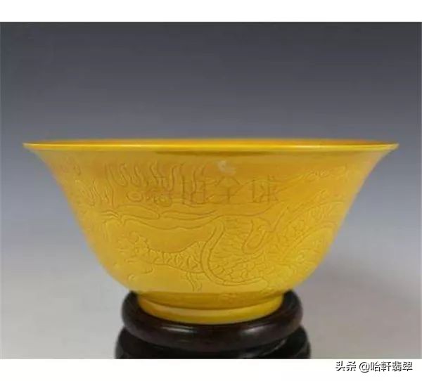 世界上最珍贵的冰种鸡油黄翡翠,被名字耽误的四款好酒