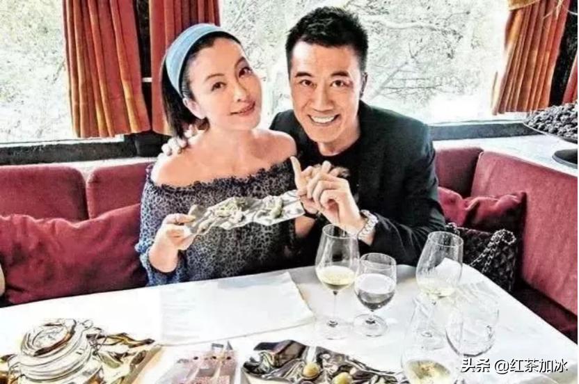 混黑帮、被咒克夫、承认当小三？“江湖女人”伍姑娘的彪悍人生