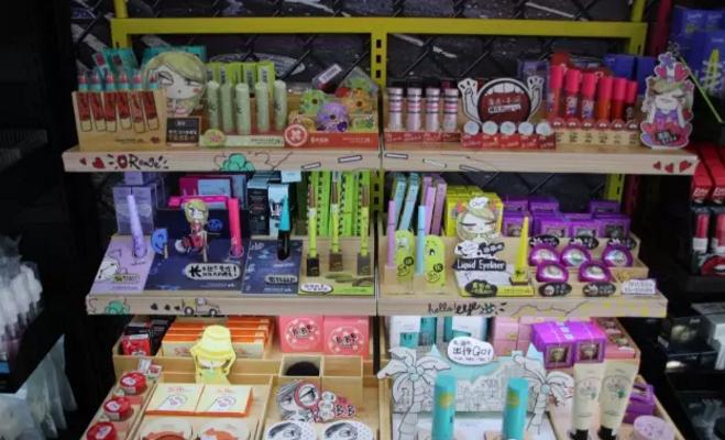 化妆品店如何让“爆品”给门门吸客引流？