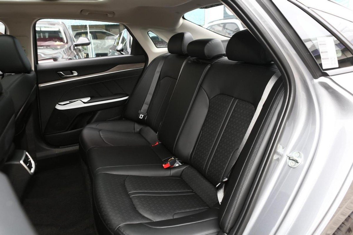 起亚k5如今还值得买吗,为什么起亚k5降价这么多