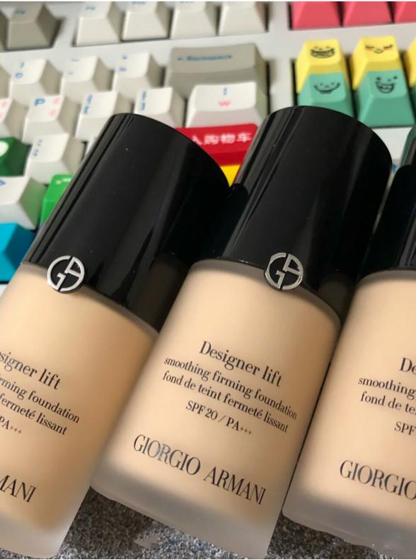 测评阿玛尼蓝标粉底液,阿玛尼纯净持妆粉底液测评