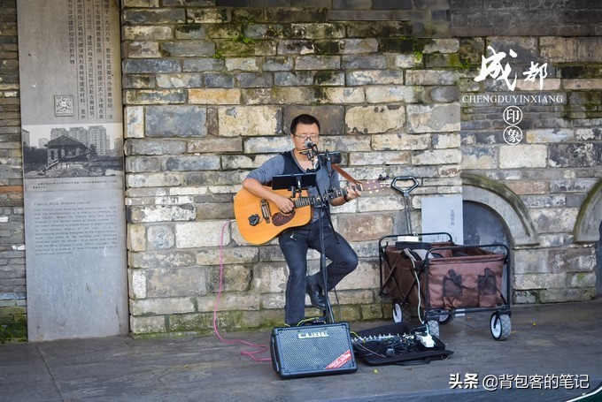 成都一座来了就不想走的城市英语,成都一座来了就走不脱的城市