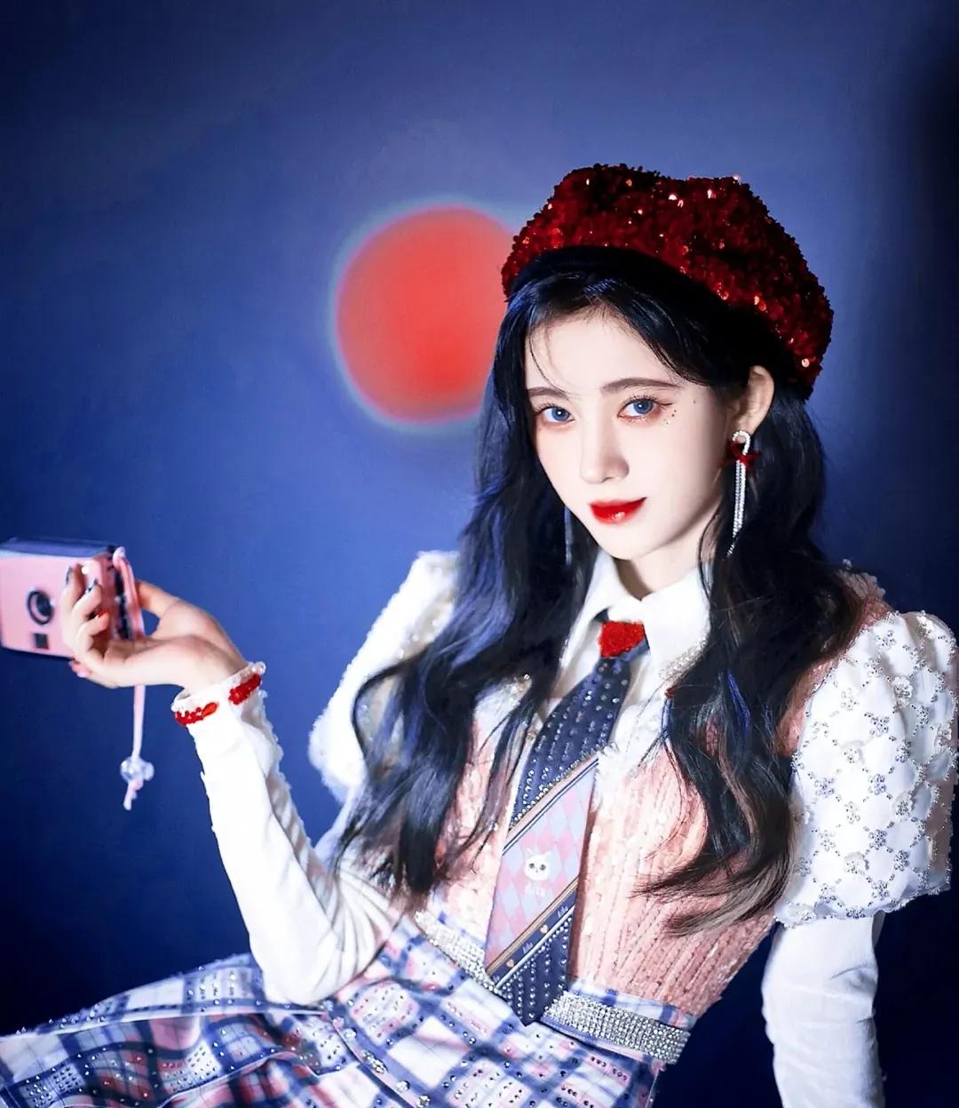 鞠婧祎头像漫画,头像女生鞠婧祎