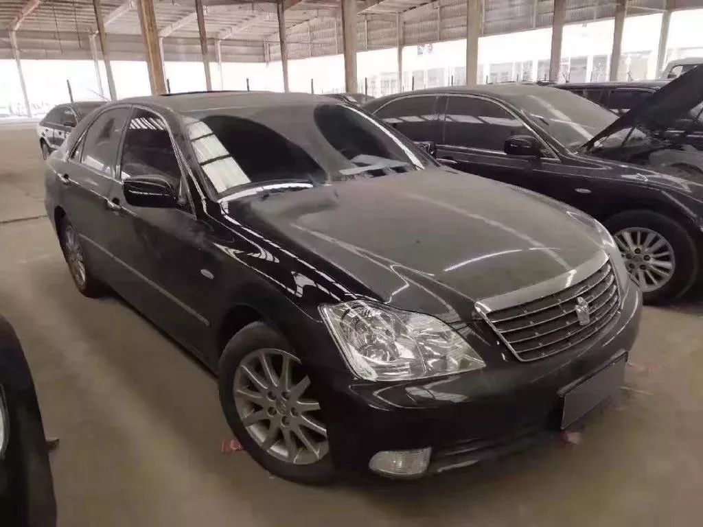 13代皇冠拍卖最高价,12代皇冠拍卖40多万