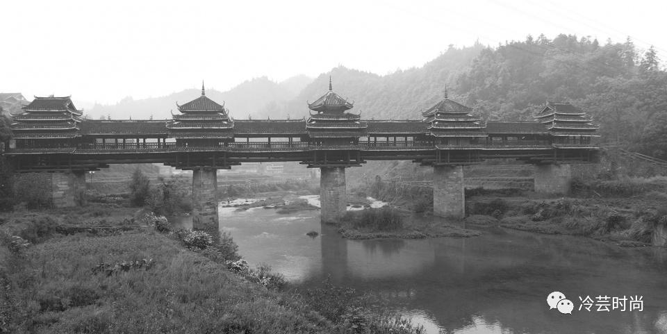 以建筑为主题的服装设计主题分析,服装设计建筑设计