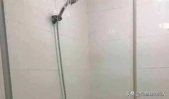 洗澡擦背掉下的灰是什么？是不是灰越多洗的就越干净？