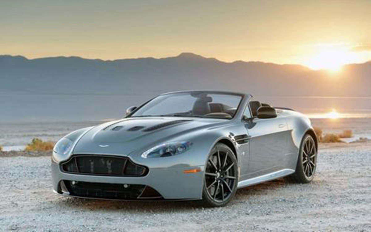 汽车漆面应该如何保养,常见的汽车漆面保养方法