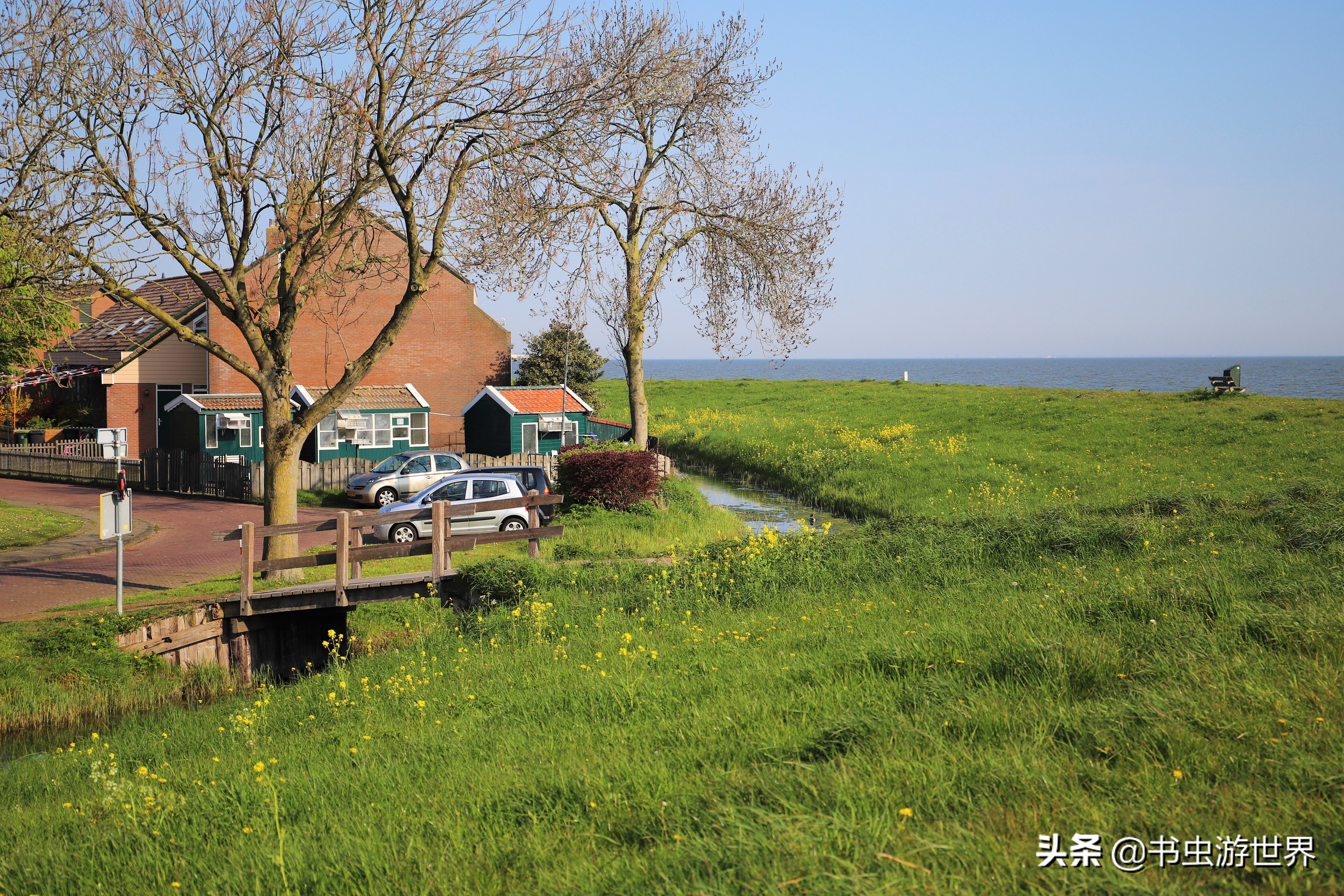 红顶小木屋,红顶绿墙小木屋