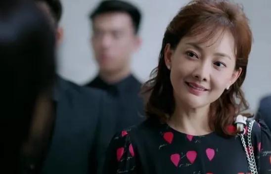 47岁的牛莉结婚了吗,牛莉现在结过几次婚