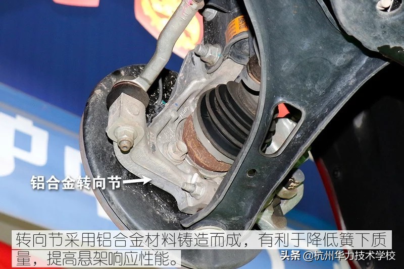 雪佛兰科鲁泽拆解用料分析,雪佛兰科鲁泽底盘高度