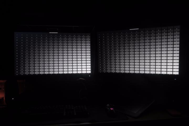 推荐一款简单精致的电脑桌 (实木电脑桌效果图大全2015款)