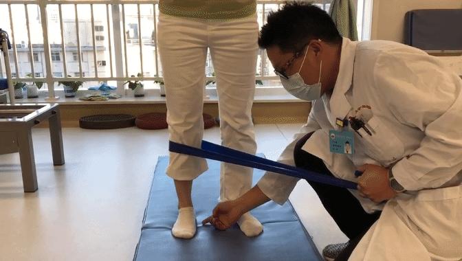 中老年人脚底痛是什么原因,老人脚底板好疼是什么原因