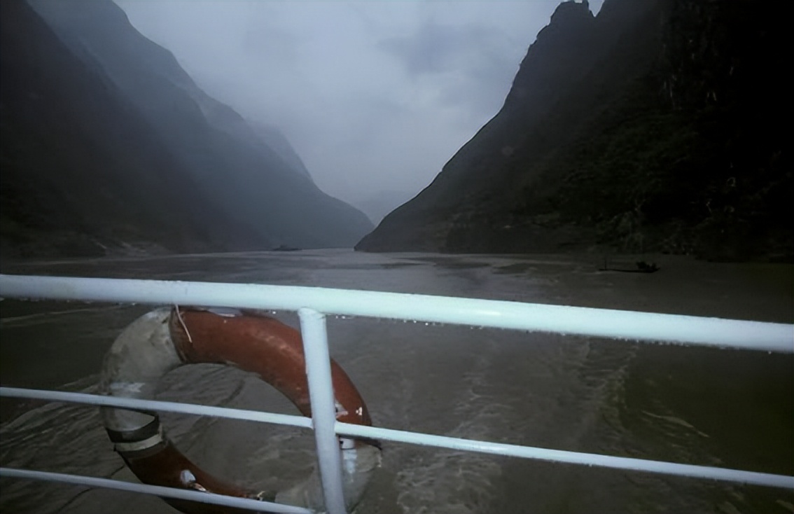 长江•母亲河的呼唤—关于长江生态•探险的一篇的陈旧访谈(下)