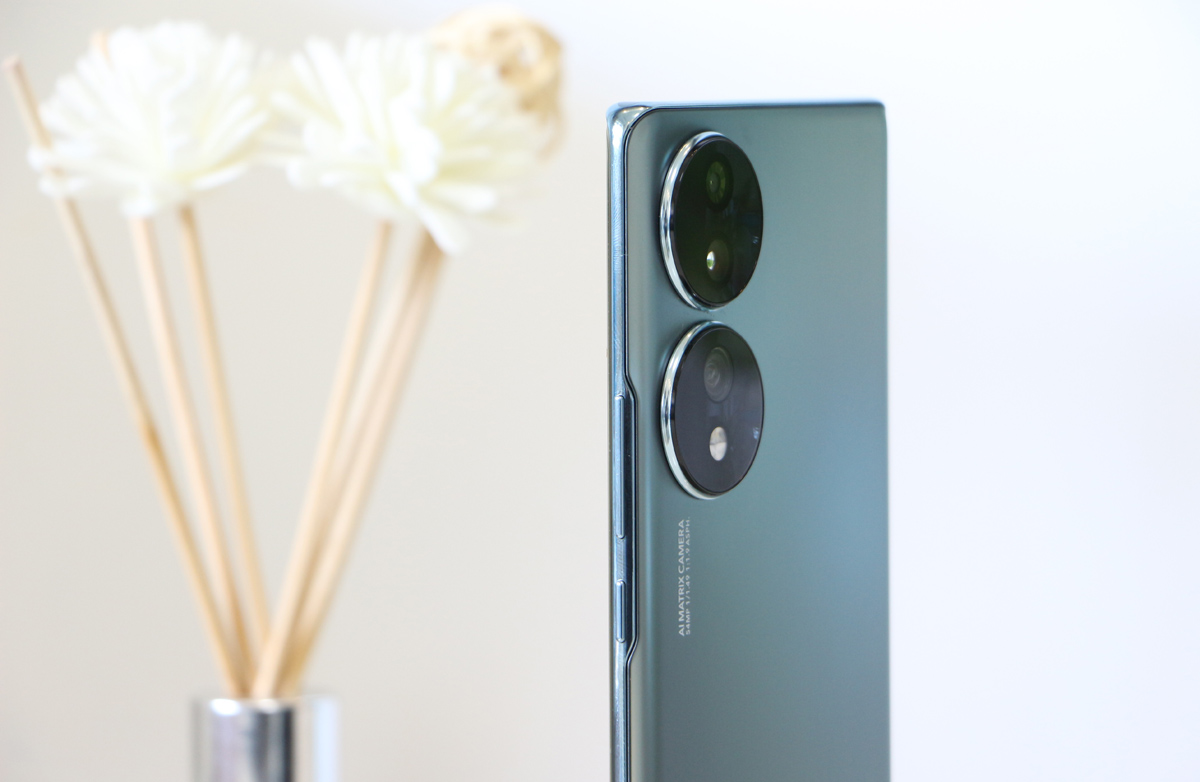 荣耀70评测：颜值才华兼备，旗舰IMX800要你好看，五星好“屏”