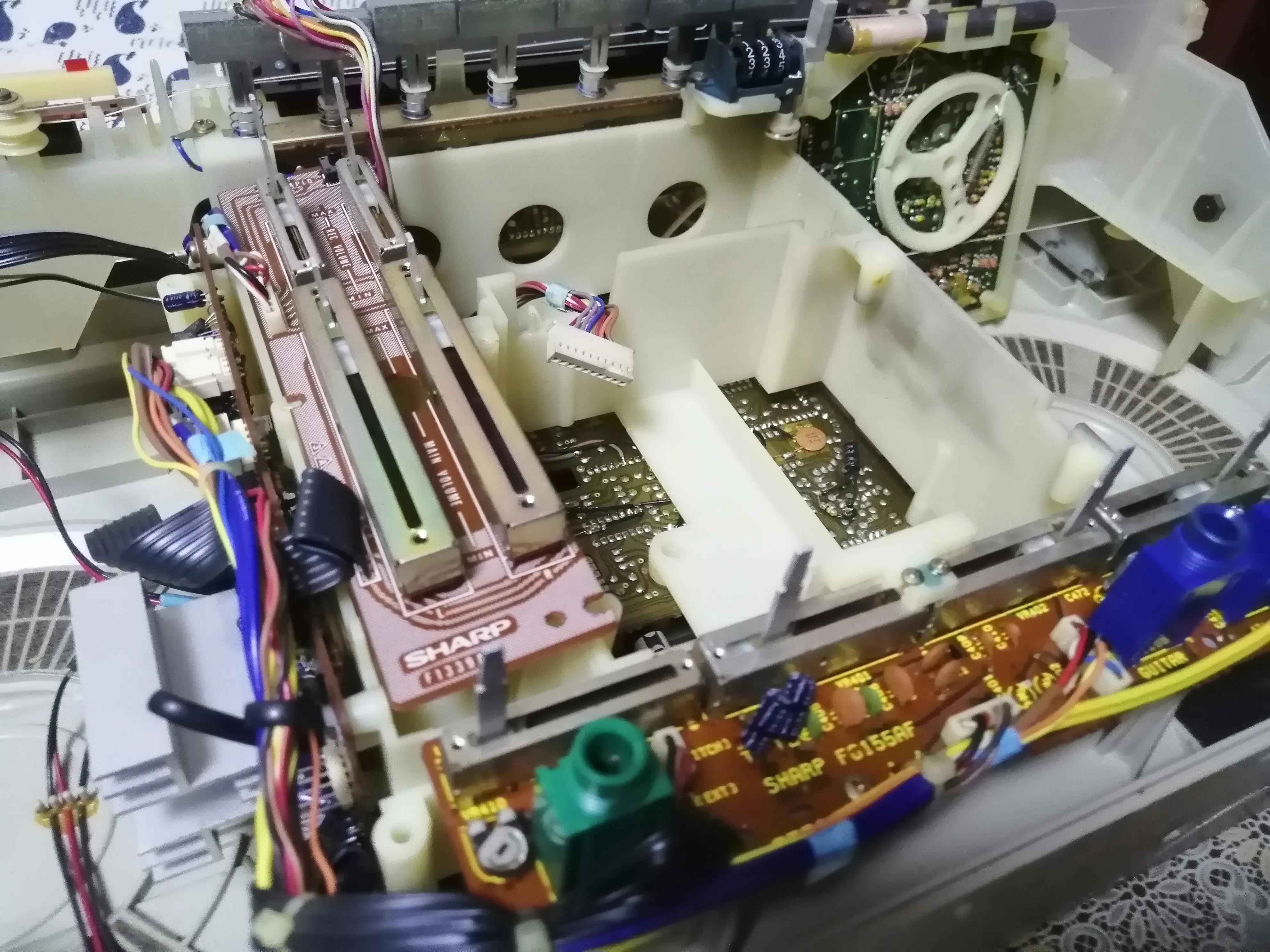 日本本土收录机夏普GF-535维修