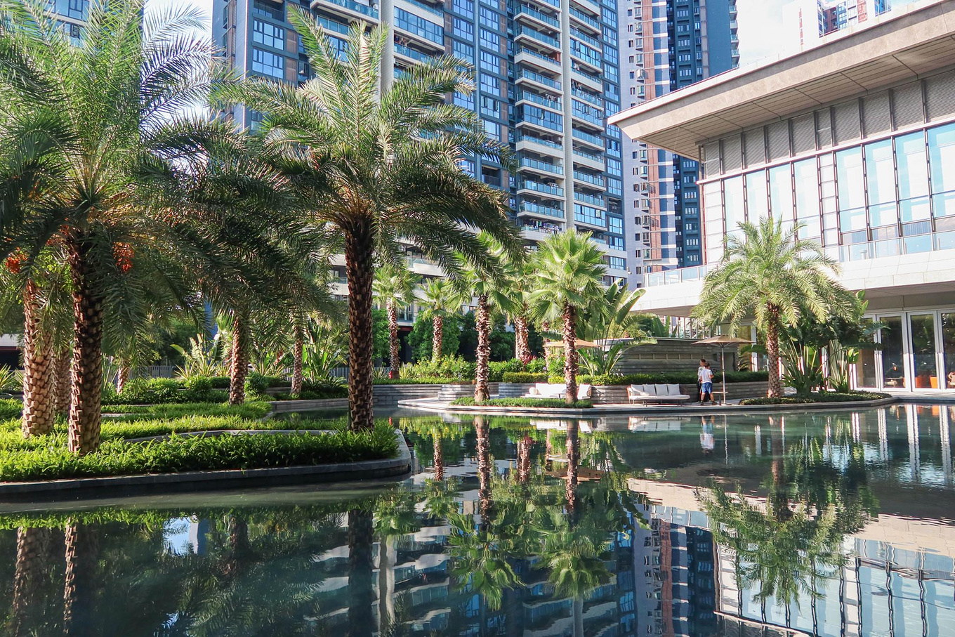 深圳机场旁的低调高雅酒店，尽享热带雨林花园，差旅入住首选酒店