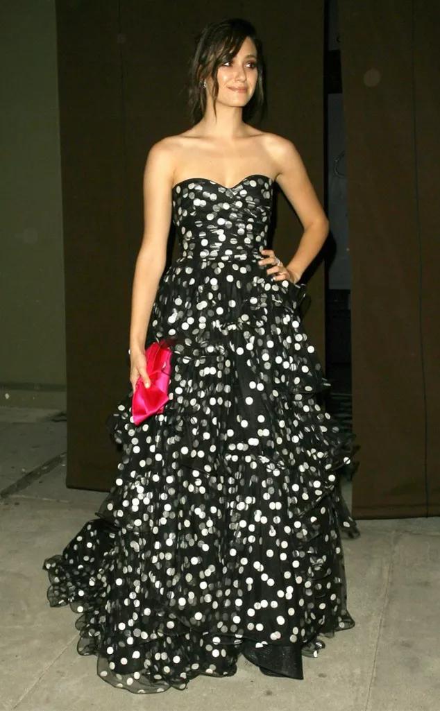 艾米罗森卡尔ins,艾米罗森艾玛罗伯茨