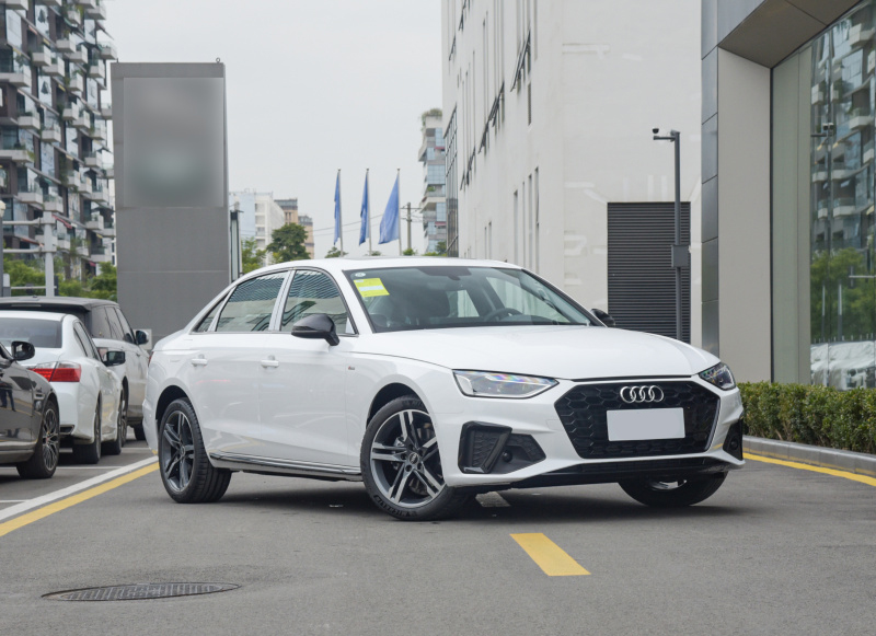 体验奥迪a4豪华动感,体验2018奥迪a4l45quattro