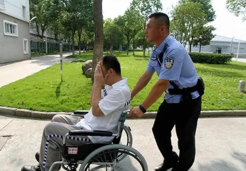 临终病人呼唤父母,临死前的患者喊妈妈